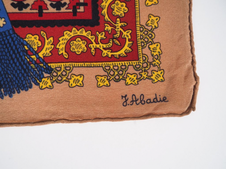 Lot de deux foulards en soie, signés : Burberry's Abadie