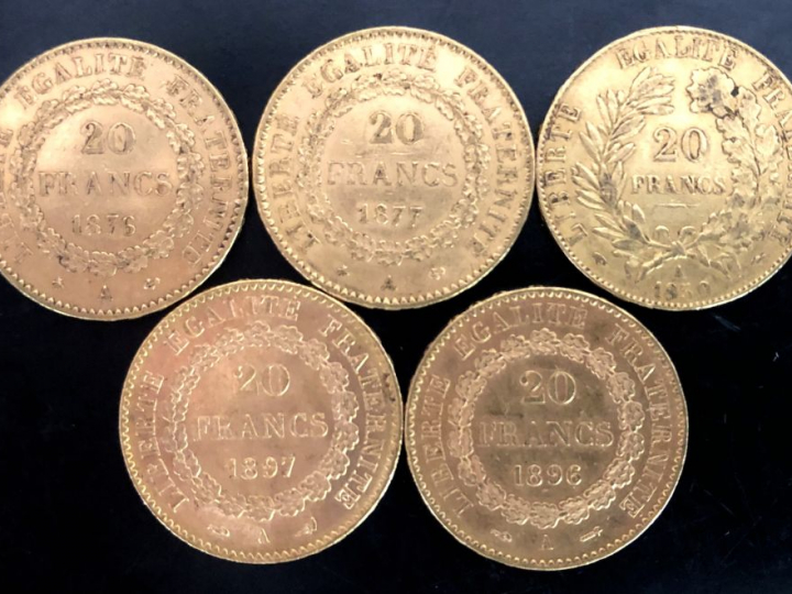 Cinq pièces de 20 Francs or, 1850-A, 1876-A, 1877-A, 1896-A et 1897-A.