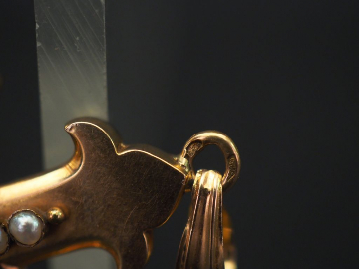 Ensemble comprenant deux différents pendentifs Napoléon III en or jaun