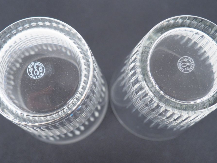 BACCARAT.  Seize verres à long drink en cristal. Signés. (modèles dépa
