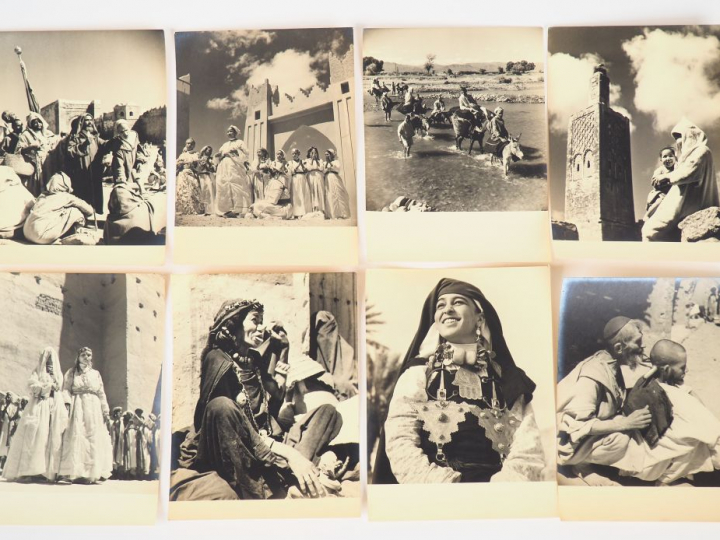 Lot de photographies sur le Maroc par le Studio Souissi : - onze au fo