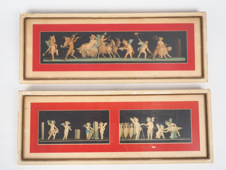 Paire de lithographies italiennes en couleurs "Les amours au char" et 