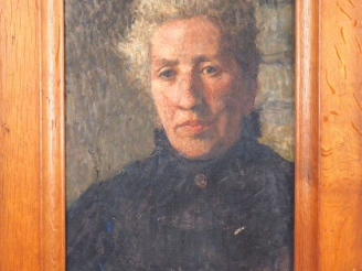 Vente aux enchères Ecole française XXème "Portrait de femme à la robe noire" Huile sur to