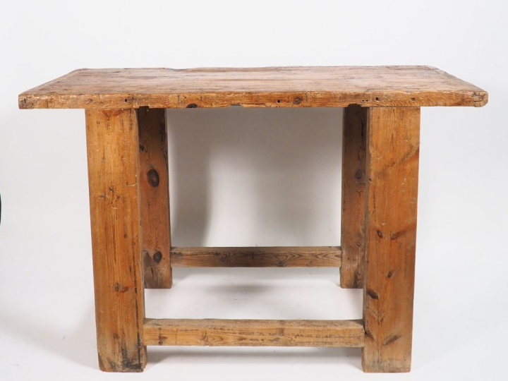 Grand meuble de métier en chêne. 100 x 80 x 155 cm