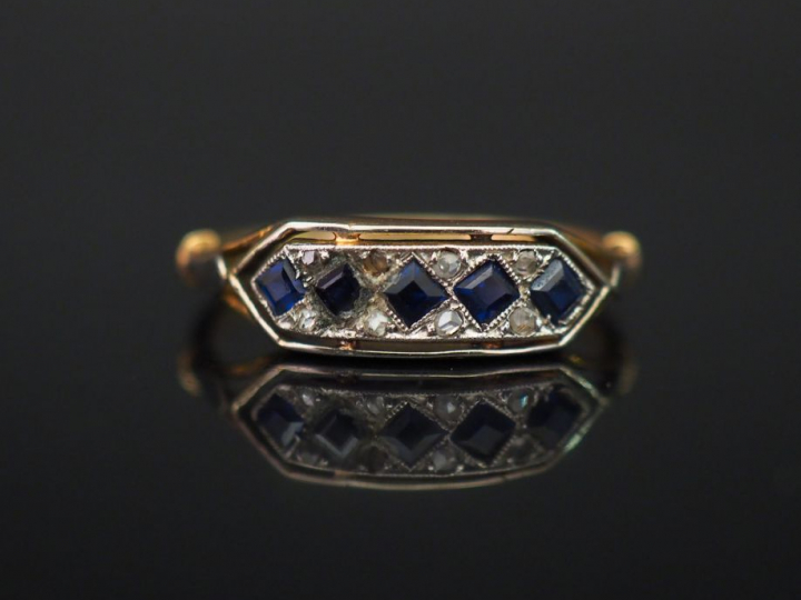 Bague jonc de style Art déco en or jaune, sertie de saphirs calibrés e