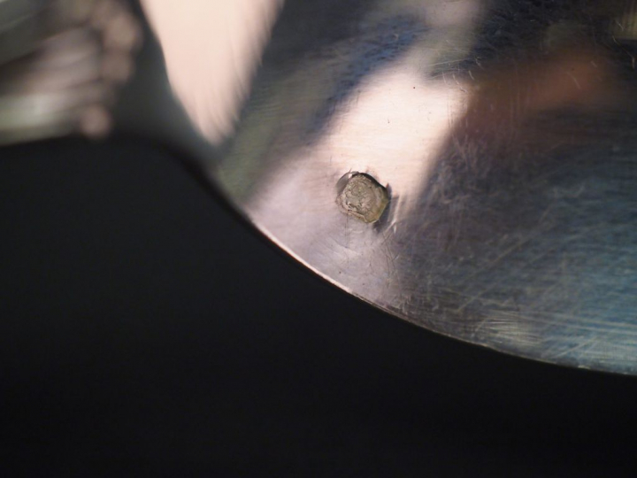 Suite de six grands couverts en argent, poinçon Minerve, modèle feuill