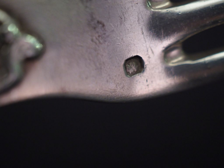 Suite de six grands couverts de style rocaille en argent, poinçon Mine