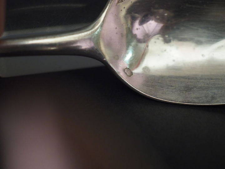 Suite de six couverts à entremets en argent, poinçon Minerve, modèle f