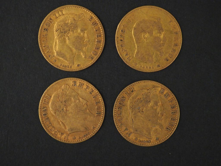 Quatre pièces de 10 Francs or, 1858-A, 1866-BB, 1868-BB et 1868-A. FRA