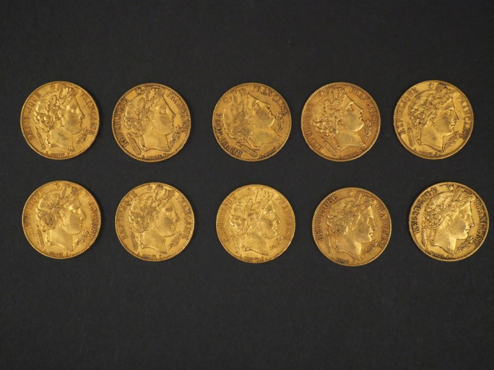 Dix pièces de 20 Francs or, 1851-A. FRAIS ACHETEURS 5% TTC.