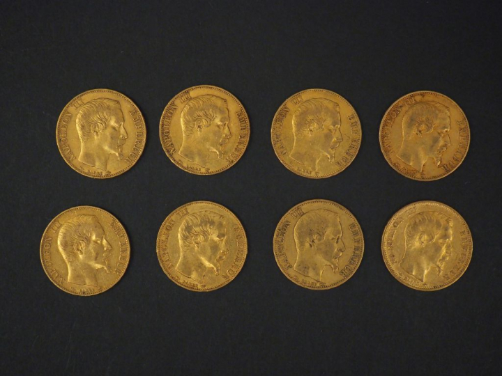 Huit pièces de 20 Francs or, 1853-A (x3) et 1854-A (x5). FRAIS ACHETEU