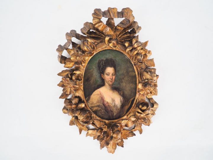 Ecole française XVIIIème.   "Portrait de jeune femme" Huile sur cuivre