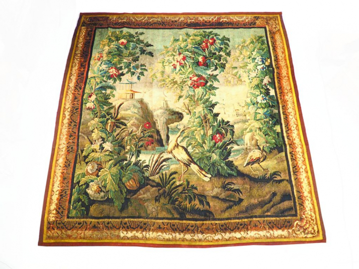 Grande tapisserie d’Aubusson XVIIIème  « Verdure à la pagode et aux éc