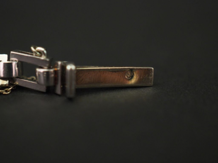 Collier articulé rivière de diamants, serti de vingt-deux diamants tai