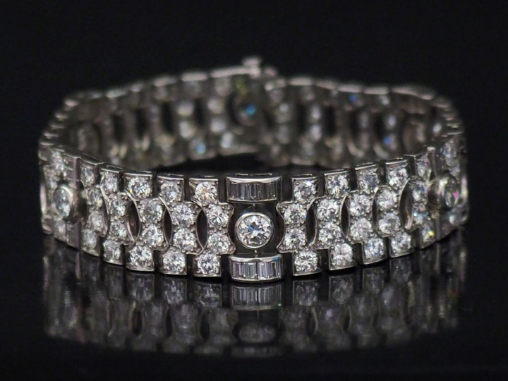 Bracelet articulé Art déco en platine, serti de diamants et diamants b