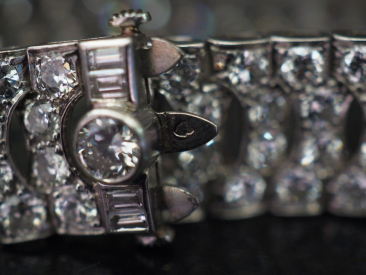 Bracelet articulé Art déco en platine, serti de diamants et diamants b
