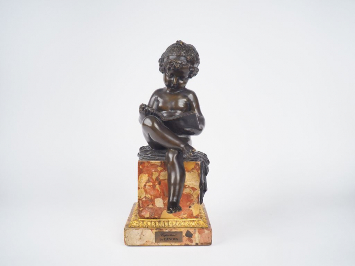 CANOVA.  « Enfant Lisant » Sculpture en bronze à patine brune. Socle m