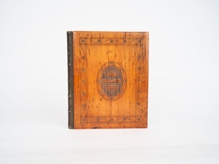 [Herbier] NEW ZEALAND FERNS. Prepared and mounted by T. GRANWELL. Parn