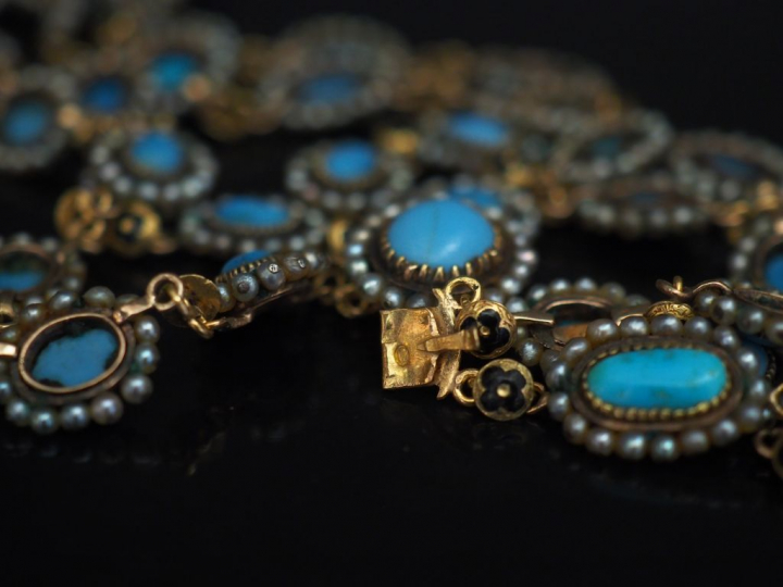 Collier Napoléon III double rangs en or jaune, composé de maillons en 