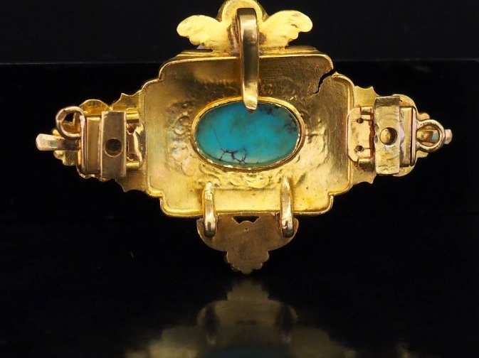 Fermoir de bracelet Napoléon III en or jaune, à décor de coquilles, d'
