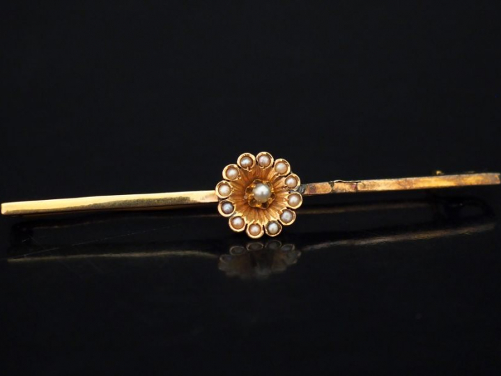 Broche barrette Napoléon III en or jaune, à décor en son centre d’une 