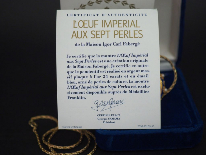 MAISON FABERGE Montre "L'œuf Impérial aux Sept Perles" en argent massi