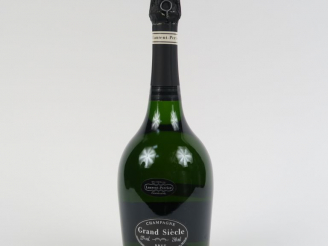 Vente aux enchères 1 BOUTEILLE CHAPAGNE LAURENT PERRIER 'GRAND SIECLE' - COFFRET