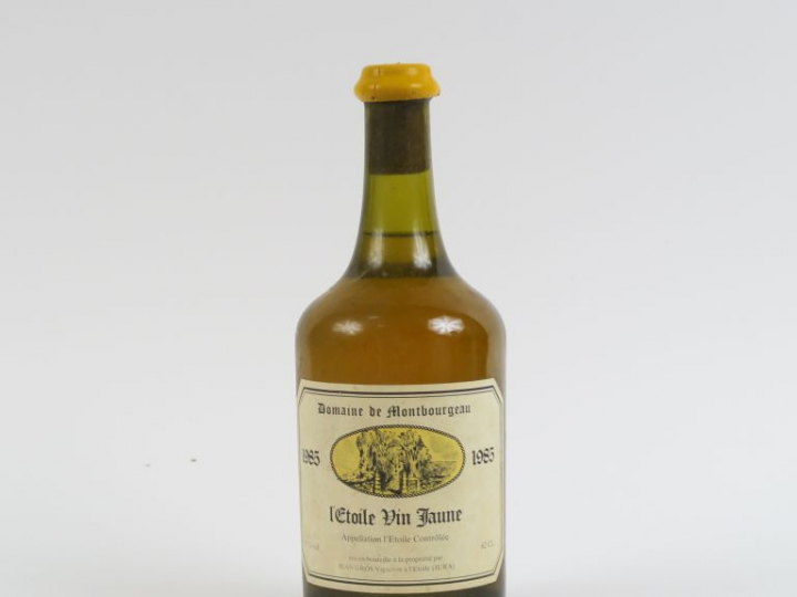 1 BOUTEILLE VIN JAUNE L'ÉTOILE DOMAINE DE MONTBOURGEON - 1985