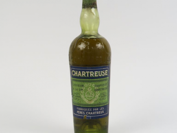 1 BOUTEILLE CHARTREUSE VERTE PÉRIODE 1956/1964 - CAPS ABIMÉE