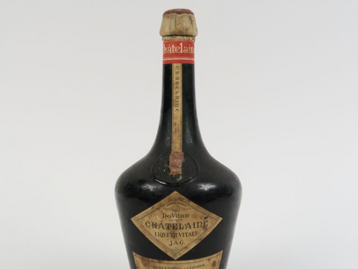 1 VIEILLE BOUTEILLE LIQUEUR VITALE CHÂTELAINE