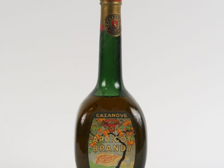 1 VIEILLE BOUTEILLE LIQUEUR APRICOT BRANDY CAZANOVE