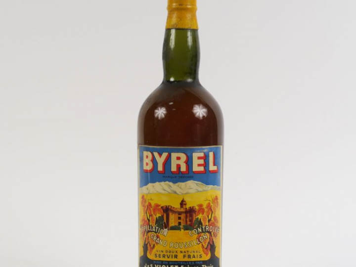 1 VIEILLE BOUTEILLE BYREL GRAND ROUSSILLON J   S VIOLET   FRÈRES 