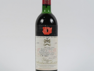 Vente aux enchères 1 BOUTEILLE CHÂTEAU MOUTON ROTHSCHILD 1er GCC PAUILLAC - 1972 - LB