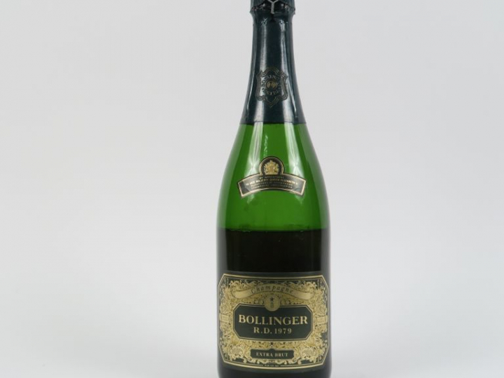1 BOUTEILLE CHAMPAGNE BOLLINGER R.D. - 1979 - COFFRET - VIDANGE