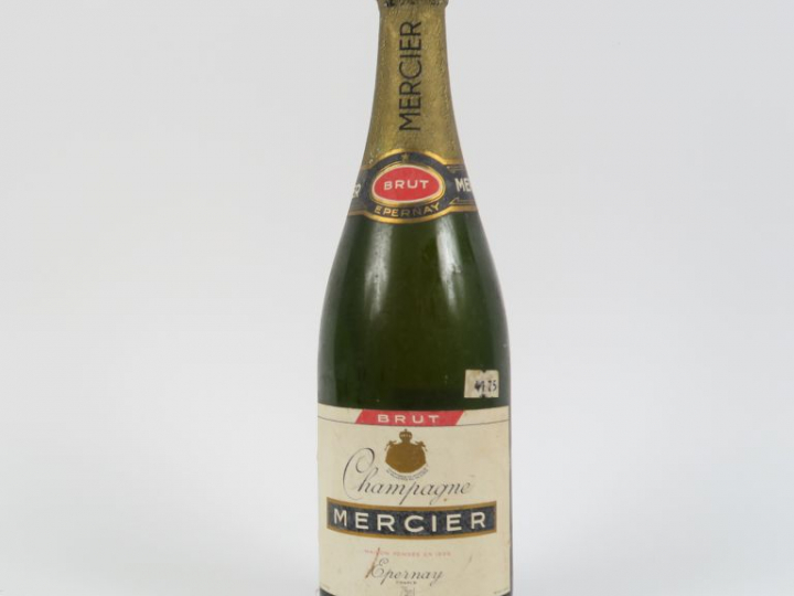 1 VIEILLE BOUTEILLE CHAMPAGNE MERCIER BRUT