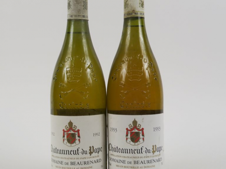 2 BOUTEILLES CHATEAUNEUF DU PAPE BLANC DOMAINE DE BEAURENARD : 1 de 19