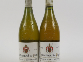 Vente aux enchères 2 BOUTEILLES CHATEAUNEUF DU PAPE BLANC DOMAINE DE BEAURENARD : 1 de 19