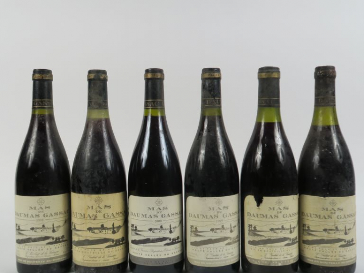 6 BOUTEILLES MAS DE DAUMAS GASSAC : 1 de 1983 - 1 de 1985 - 1 de 1988 