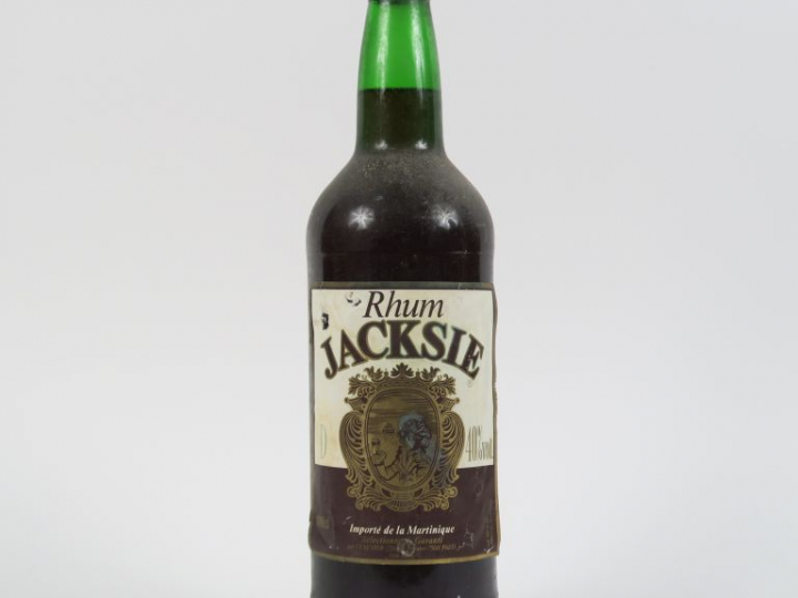 1 BOUTEILLE (1 L) RHUM JACKSIE