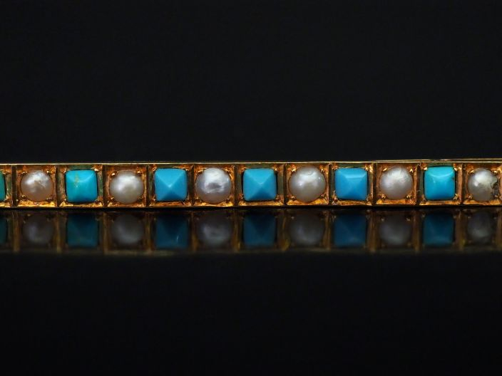 Broche barrette Napoléon III en or jaune, sertie de perles blanches et