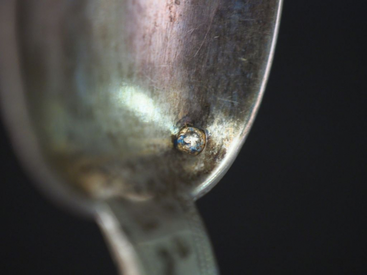 Ensemble comprenant :  - un couvert à entremets de style Louis XVI en 