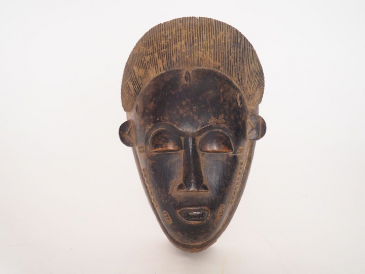 Masque portrait ndoma Baoule, Côte d’Ivoire Bois à patine brune à brun