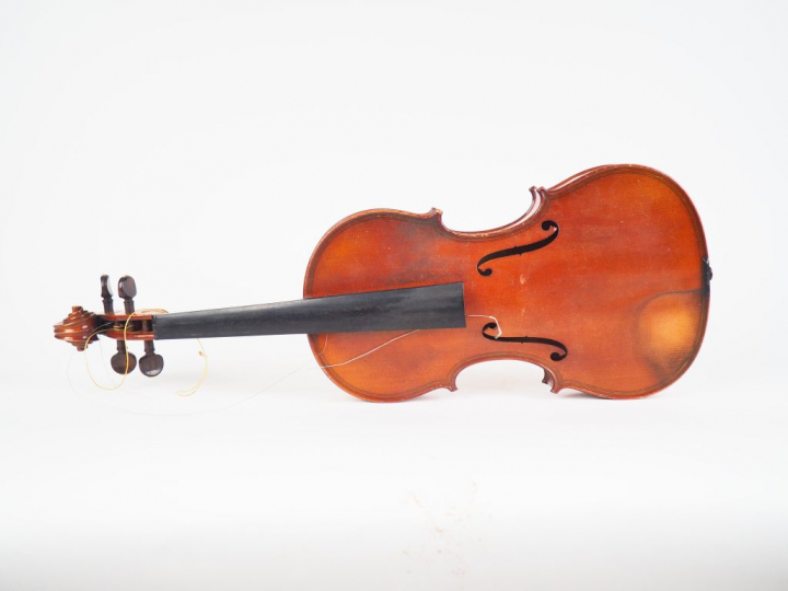 Charles Jean-Baptiste COLLIN-MEZIN, petit-fils, violon fait à Mirecour