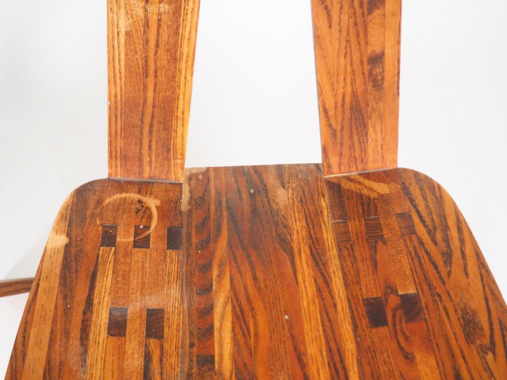 Pierre CHAPO. Paire de chaises S45 "Chlacc" en orme massif. Dim. 106 x