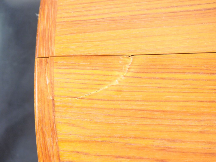 GUDME MOBELFABRIK. Salle à manger danoise en Teck. Comprenant :  - une