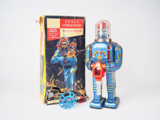 Vente aux enchères SPACE CONQUEROR 1960 made in Japan, avec antenne en plastique (acciden