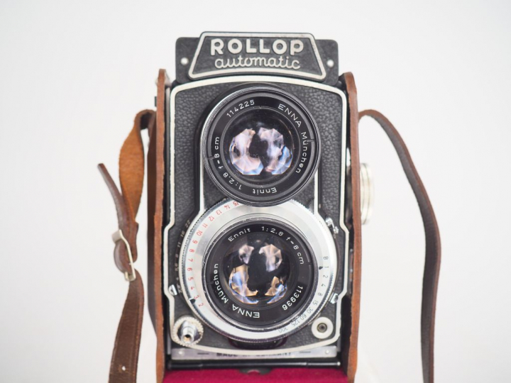 ROLLOP AUTOMATIC avec objectifs 1 : 2.8/f=8cm et sa housse.
