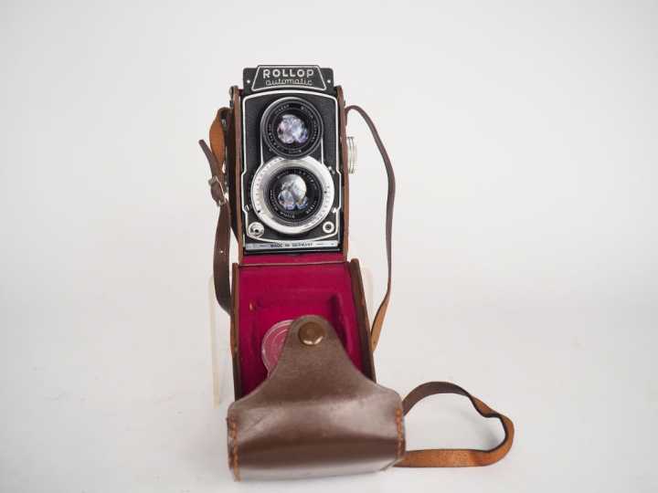 ROLLOP AUTOMATIC avec objectifs 1 : 2.8/f=8cm et sa housse.