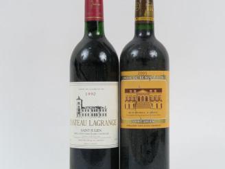 Vente aux enchères 2 BOUTEILLES ST JULIEN : 1 CHÂTEAU LAGRANGE GCC 1990 BG - 1 CROIX DE B
