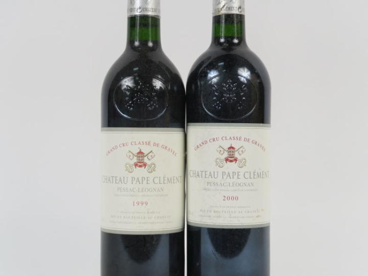 2 BOUTEILLES CHÂTEAU PAPE CLEMENT GCC GRAVES : 1 de 1999 - 1 de 2000